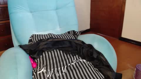 Carolinesworldx online show from 21, 3, 2026