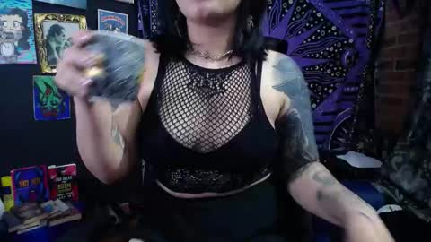 Snapshot of pandoragoddess chatting on 26, 11, 2025 online show from 26, 11, 2025