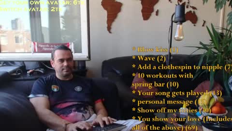 Snapshot of pannenkoekenkeizer chatting on 26, 5, 2026 Chris online show from 26, 5, 2026