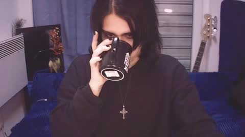 In bio online show from 30, 4, 2026