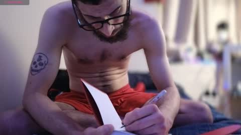 Snapshot of pantslesstraveler_plt chatting on 24, 12, 2024 PantsLessTraveler online show from 24, 12, 2024