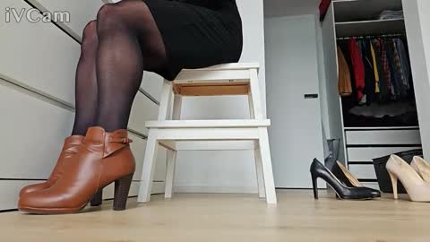 Snapshot of pantyhose_ggggg chatting on 24, 9, 2025 pantyhose_ggggg online show from 24, 9, 2025