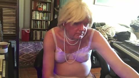 Snapshot of pantyvloletlace chatting on 8, 7, 2026 Pantyvioletlace online show from 8, 7, 2026
