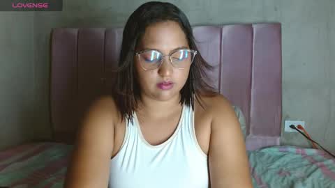 Paola Stone online show from 9, 6, 2026