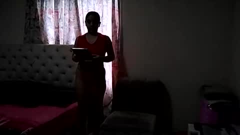 Snapshot of paola_835068 chatting on 3, 5, 2026 Paola 23 and Andres 25 online show from 3, 5, 2026