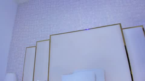 Paola  online show from 23, 11, 2025