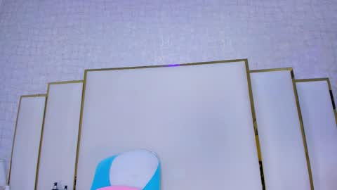 Paola  online show from 26, 11, 2025