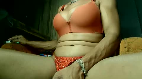 Snapshot of paolla_23cm chatting on 1, 4, 2026 PAOLLA 23CM online show from 1, 4, 2026