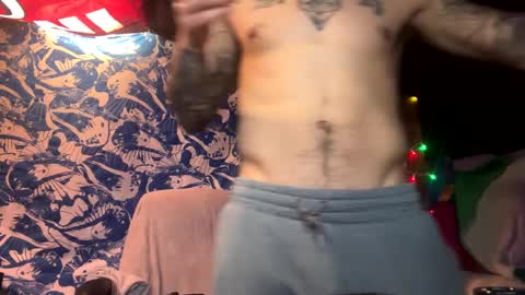 papi232021 online show from 8, 3, 2025