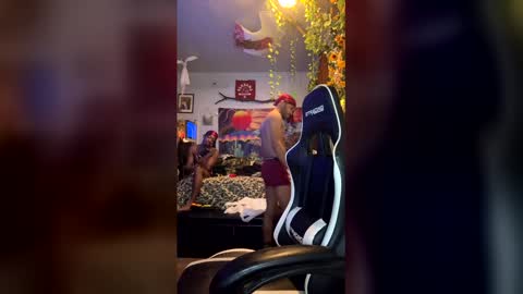 Snapshot of papian0 chatting on 29, 11, 2025 papian0 online show from 29, 11, 2025