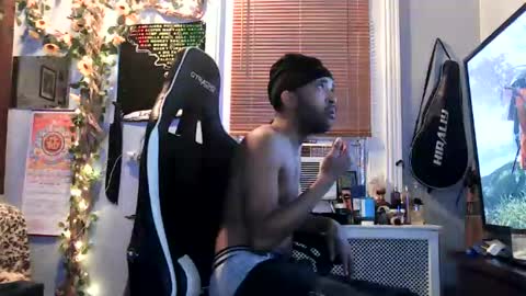 Snapshot of papian0 chatting on 2, 12, 2025 papian0 online show from 2, 12, 2025