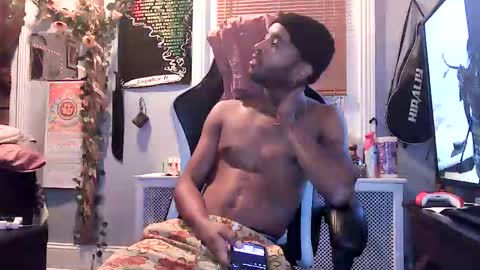 Snapshot of papian0 chatting on 5, 12, 2025 papian0 online show from 5, 12, 2025