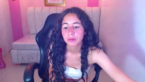 Snapshot of paris_1sub chatting on 20, 10, 2025 Paris 1sub online show from 20, 10, 2025