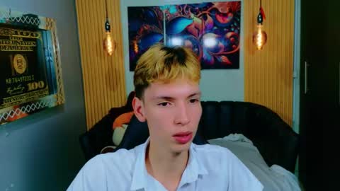 Snapshot of park_jimin1 chatting on 23, 11, 2025 park_jimin1 online show from 23, 11, 2025