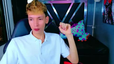 Snapshot of park_jimin1 chatting on 27, 11, 2025 park_jimin1 online show from 27, 11, 2025