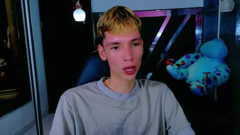 Snapshot of park_jimin1 chatting on 28, 11, 2025 park_jimin1 online show from 28, 11, 2025