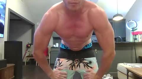 Snapshot of parkerflexes chatting on 27, 4, 2026 Parker online show from 27, 4, 2026