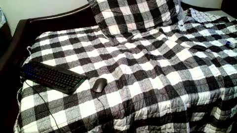 Snapshot of parlaytellio chatting on 15, 9, 2025 Parlay Tellio online show from 15, 9, 2025