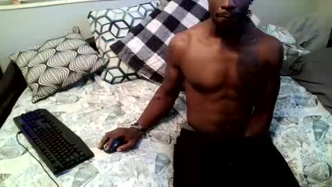 Snapshot of parlaytellio chatting on 19, 12, 2025 Parlay Tellio online show from 19, 12, 2025