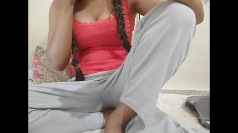 parneetu_642 online show from 15, 4, 2026