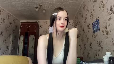 Snapshot of partheniamachle chatting on 25, 5, 2026 Milana online show from 25, 5, 2026