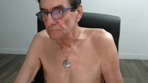 Snapshot of pastelito76 chatting on 9, 10, 2025 Bob online show from 9, 10, 2025