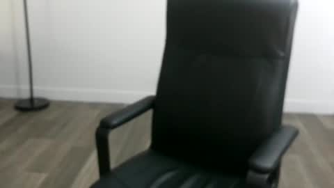 Snapshot of pastelito76 chatting on 21, 11, 2025 Bob online show from 21, 11, 2025