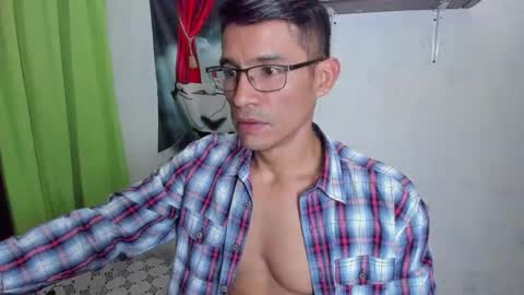 EDUAR Independent model online show from 24, 4, 2026