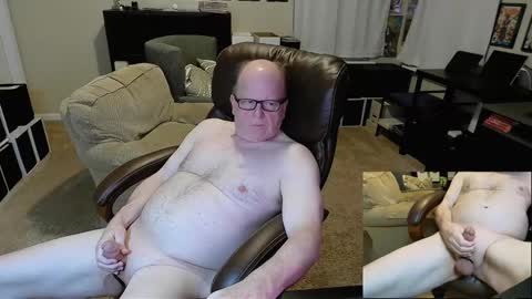 Snapshot of patrickstroking chatting on 18, 1, 2025 patrickstroking online show from 18, 1, 2025