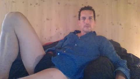 paueriwan online show from 10, 11, 2025