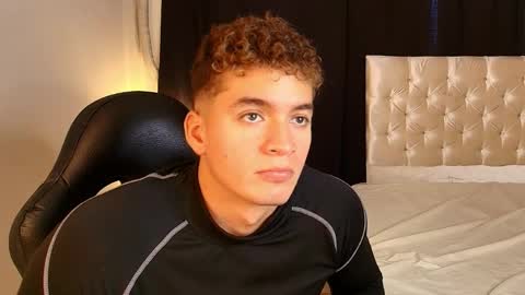 Snapshot of paul_george212 chatting on 20, 4, 2026 Paull George online show from 20, 4, 2026