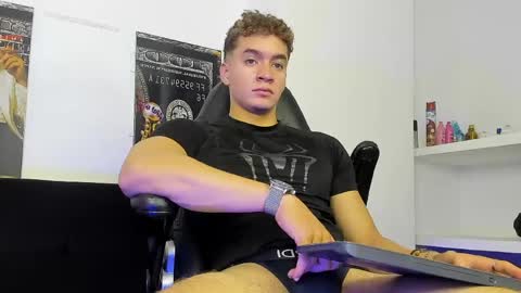 Snapshot of paul_george212 chatting on 16, 5, 2026 Paull George online show from 16, 5, 2026