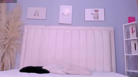 Pau online show from 24, 10, 2025