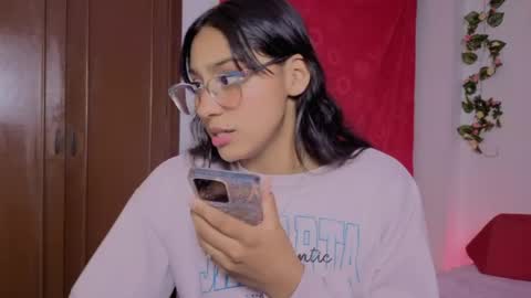 Snapshot of paulacutexs chatting on 27, 5, 2026 Paula online show from 27, 5, 2026