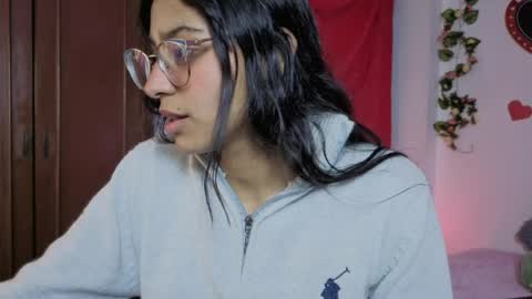 Snapshot of paulacutexs chatting on 28, 5, 2026 Paula online show from 28, 5, 2026