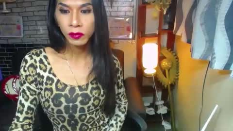 Snapshot of paulaontop chatting on 8, 1, 2025 paulaontop online show from 8, 1, 2025