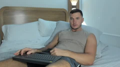 Snapshot of paulblack021 chatting on 5, 5, 2026 paulblack021 online show from 5, 5, 2026