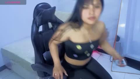 Live 800am 200pm COLOMBIAN HOUR online show from 5, 12, 2025