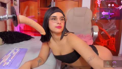 paulha_miller online show from 10, 10, 2025