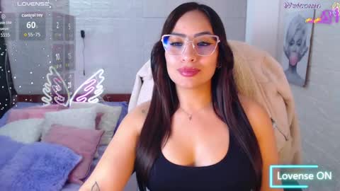 paulina online show from 17, 4, 2026