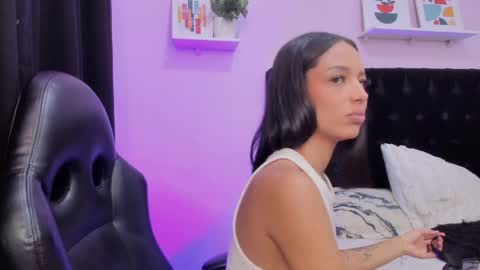 Snapshot of paulina_lopezz chatting on 2, 4, 2026 PAULINA online show from 2, 4, 2026