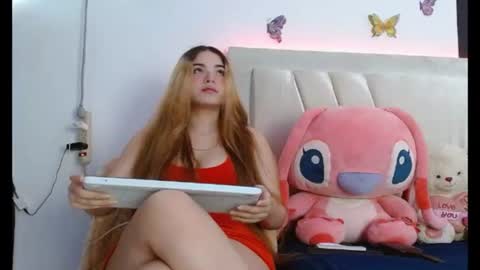 Snapshot of paulina_quintero18 chatting on 21, 7, 2026 Pau online show from 21, 7, 2026