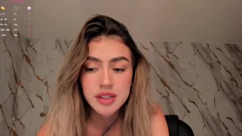 Paulina Santos  online show from 4, 3, 2025