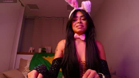 Snapshot of paulinne_clark chatting on 7, 3, 2026 paulinne_clark online show from 7, 3, 2026