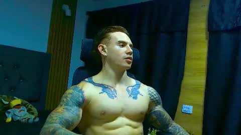 Snapshot of paulthompson_ chatting on 10, 7, 2026 Paul online show from 10, 7, 2026