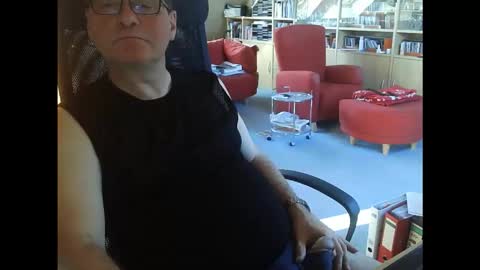 Snapshot of pavlovsdog2006 chatting on 4, 2, 2026 Pavlov aka Peter online show from 4, 2, 2026