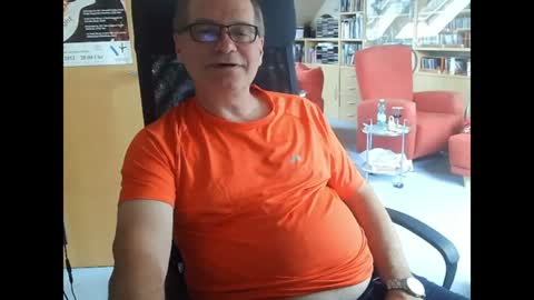 Snapshot of pavlovsdog2006 chatting on 15, 6, 2026 Pavlov aka Peter online show from 15, 6, 2026