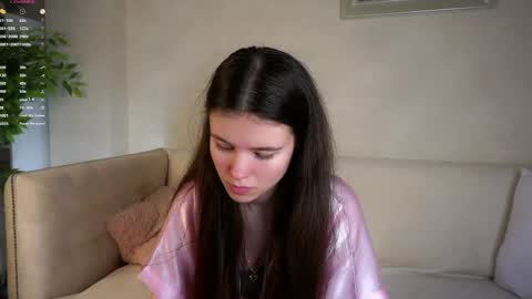Snapshot of pazrapacki chatting on 24, 4, 2026 Beautiful Mila online show from 24, 4, 2026