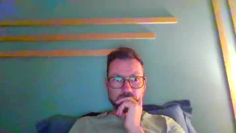 Snapshot of pchittt chatting on 10, 6, 2026 pchittt online show from 10, 6, 2026