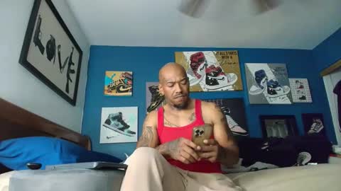 Snapshot of pcuddy3 chatting on 15, 11, 2025 Phenomenal online show from 15, 11, 2025